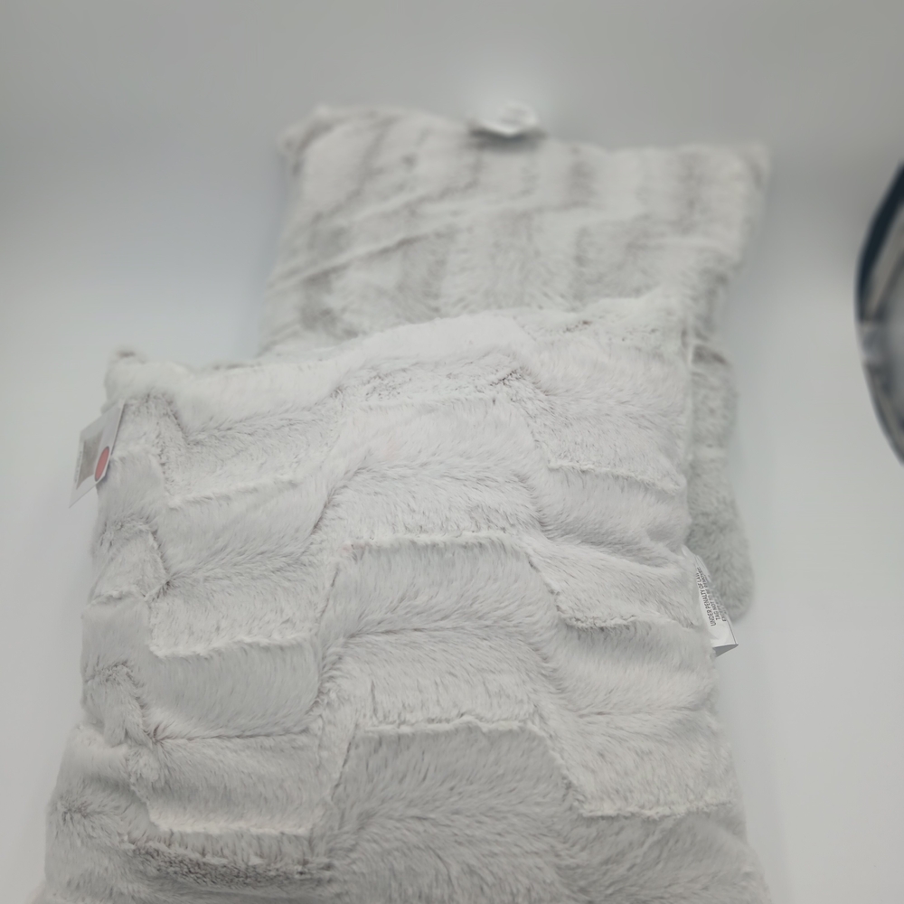 FRYE AND CO. White Accent Pillows